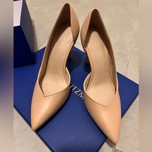 Stuart weitzman size 5.5 avenue 95 pump